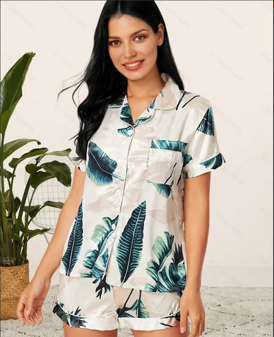 Roswitha - Seidensatin-Pyjamaset mit Kurzärmeligem Oberteil und Kurzhose für Frauen