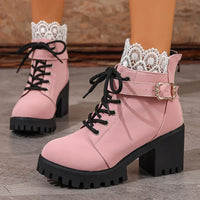 Victoria Urban™ Stiefel mit Eleganter Schnürung und britischem Design in Rosa