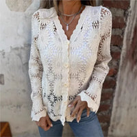 Charlotte™ Strickjacke aus floralem Häkelmuster mit veredeltem, handwerklichem Finish in Beige