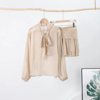 Ada | Damen Set mit Bogen Schnürung und Plissee Rock