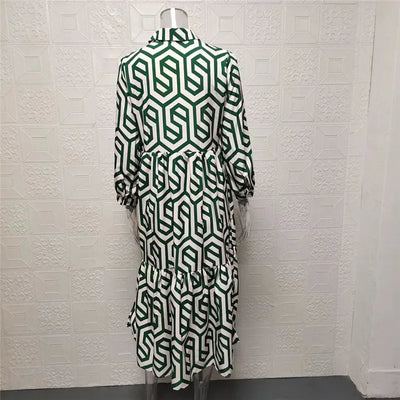 Adelona | Langärmliges Kleid mit geometrischem Muster