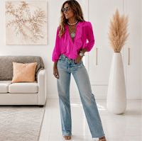 Greta | Elegante V-Ausschnitt Bluse mit langen Ärmeln & Rüschen in Altrosa