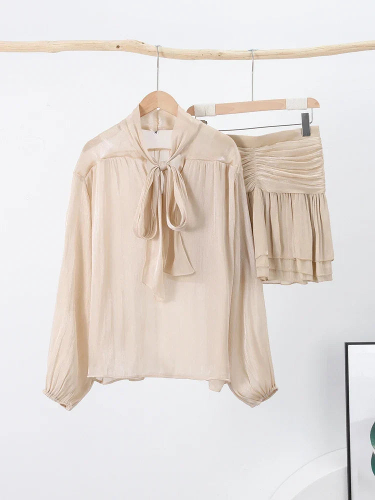 Ada | Damen Set mit Bogen Schnürung und Plissee Rock