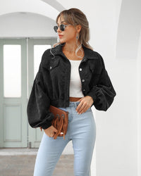 Sofia | Damen Cropped Jacke mit Taschen und Knöpfen in Schwarz