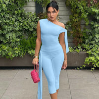 Odessa™ Set mit One-Shoulder-Bluse und Eleganter Caprihose in Blau