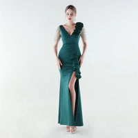 Aurielle™ Kleid mit Verziertem Schulterdesign und Premium-Verarbeitung in Dunkelgrün
