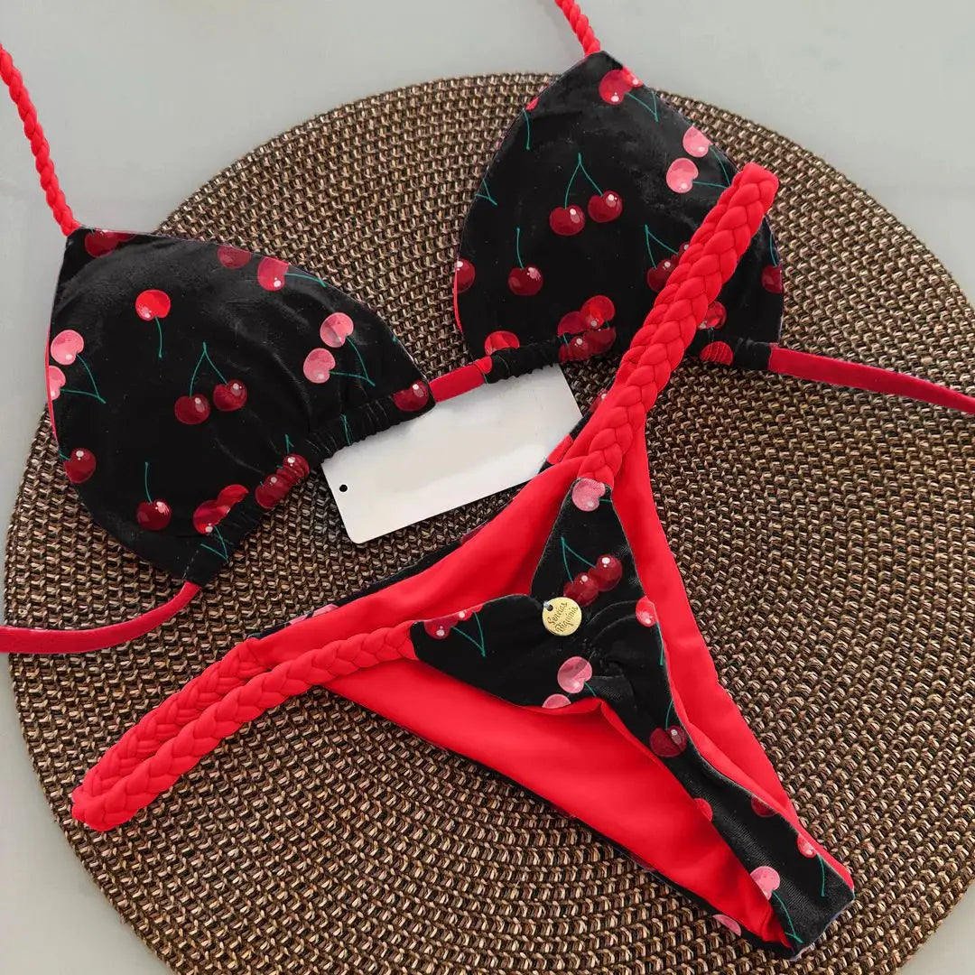 Erika | Damen Bikini G-String mit Glamourösem Design