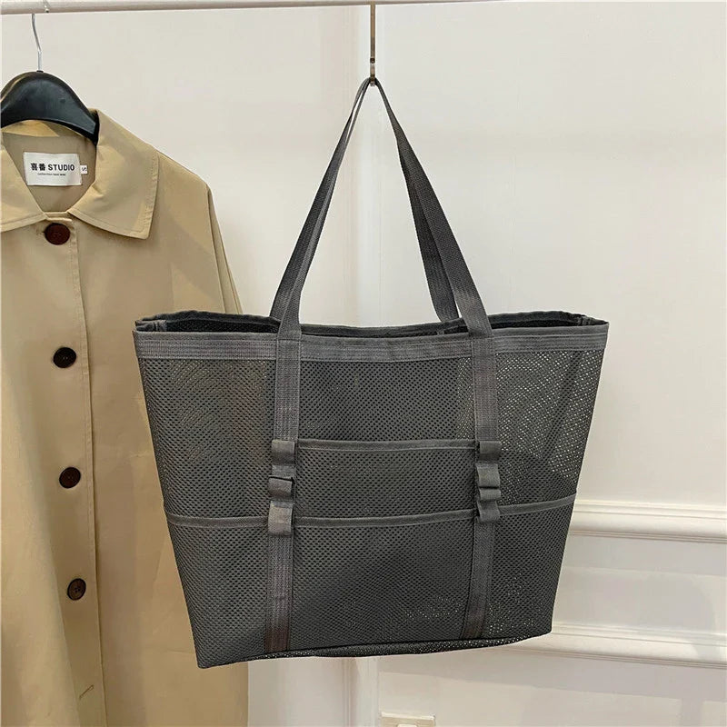 Mira | Große Strandtasche aus leichtem Mesh für Strand und Reisen