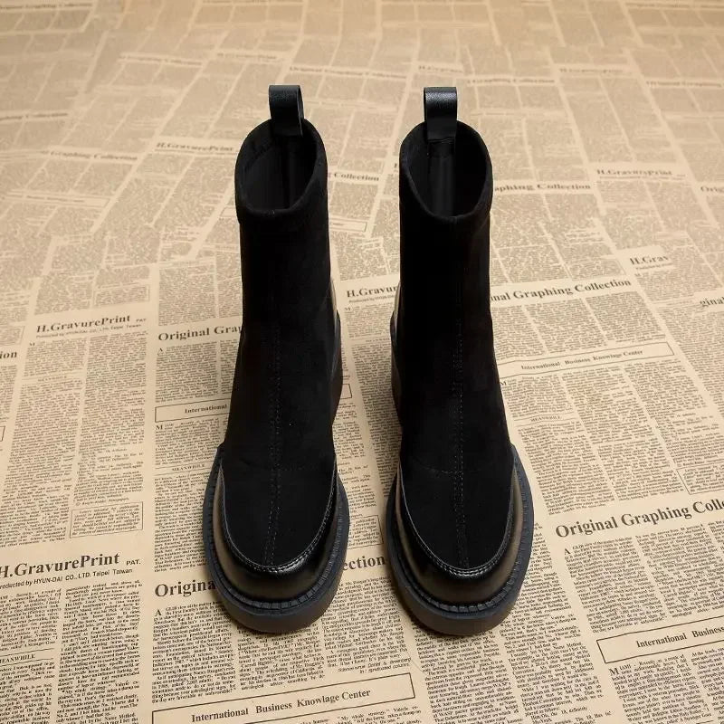 Elegante Schwarze Vegan Leder Stiefeletten mit Wildleder Finish für Damen | Ideal für das tägliche Tragen