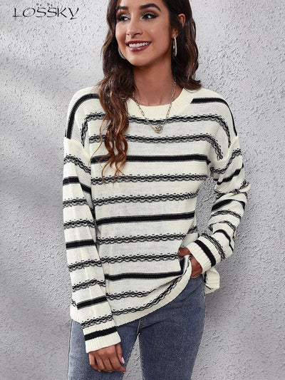 Einfarbig gestreifter Pullover