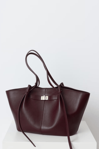 Noémie | Damen Große Shopper Tasche Henkel Gold Drehverschluss Elegant in Bordeaux