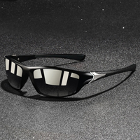 Hedda | Sportliche Polarized-Sonnenbrille in Schwarz