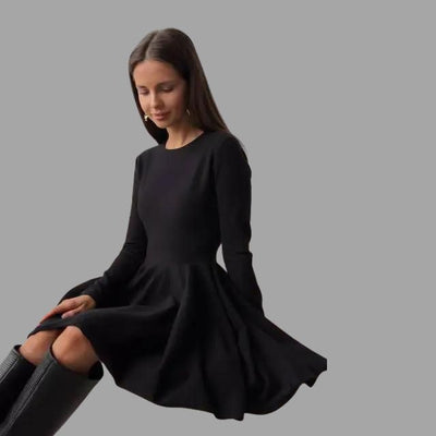 Baleriny | Elegantes Sweaterkleid mit langen Ärmeln und Plisseerock