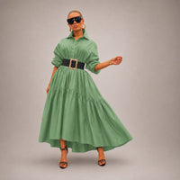Midikleid Annelie™ mit Hemdkragen, weiten Ärmeln und fließendem Schnitt in Grün