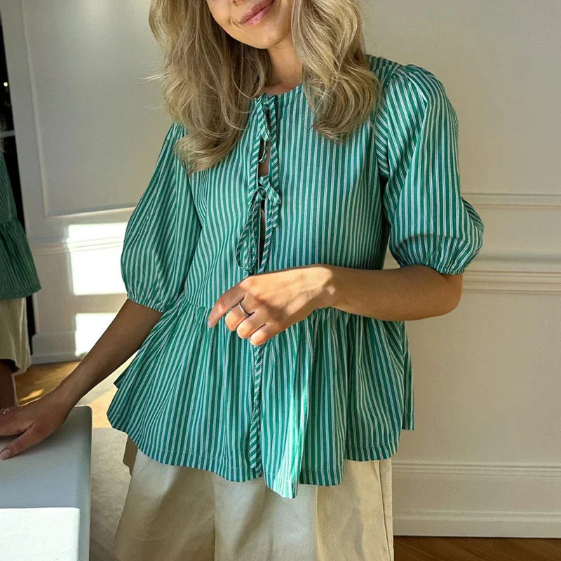 Brunelle® | Vintage gestreifte Bluse mit Schleife