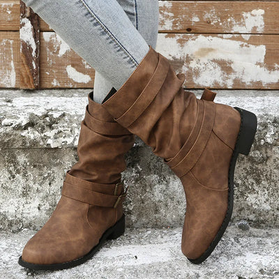 Kondara | Damen Boots mit Gürtel und Niedrigem Absatz