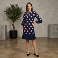 Cäcilia™ Klassisches Midikleid mit Volants in Blau mit Rosa Punkten