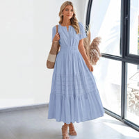 Floriana™ Kleid mit Stufenrock und Betonter Taille in Hellblau