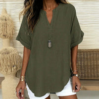 Maya™ Bluse mit Zart Gerundetem Saum und V-Ausschnitt mit Cut-out in Dunkelgrün
