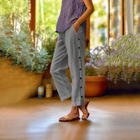 Ella™ Cropped-Hose aus Baumwoll-Leinen mit Eleganten Seitlichen Knöpfen in Grau