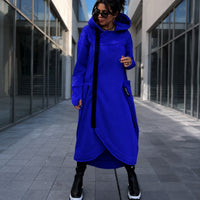 Langer Oversize-Mantel Malva™ mit Kapuze, Reißverschluss und Daumenlochbündchen in Blau