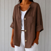 Bluse Marie™ mit Frontknöpfen, 3/4-Ärmeln und Brusttasche in Braun