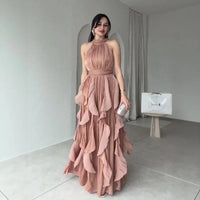 Avelora™ Kleid mit Raffiniertem Design und Eleganter Bewegung in Zartrosa
