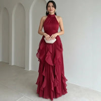 Avelora™ Kleid mit Raffiniertem Design und Eleganter Bewegung in Weinrot
