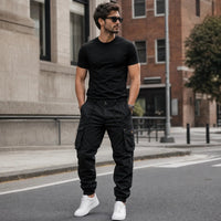 Everest™ Cargohose mit Utility-Taschen und Jogger-Bündchen in Schwarz