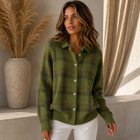 Saint Claire™ Premium-Strickjacke mit Karomuster in Grün