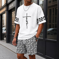 Zweiteiler Roven™ mit oversized T-Shirt und gemusterter Shorts / Moderner Streetwear-Look mit hohem Tragekomfort. in Weiß