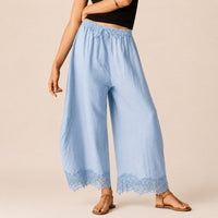 Hose Vallena™ mit Spitzenbesatz am Saum und Elastischem, Verstellbarem Bund in Blau