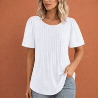 Damen Sommer Top mit Rundhalsausschnitt und Faltendetails | Marlijn in Weiß