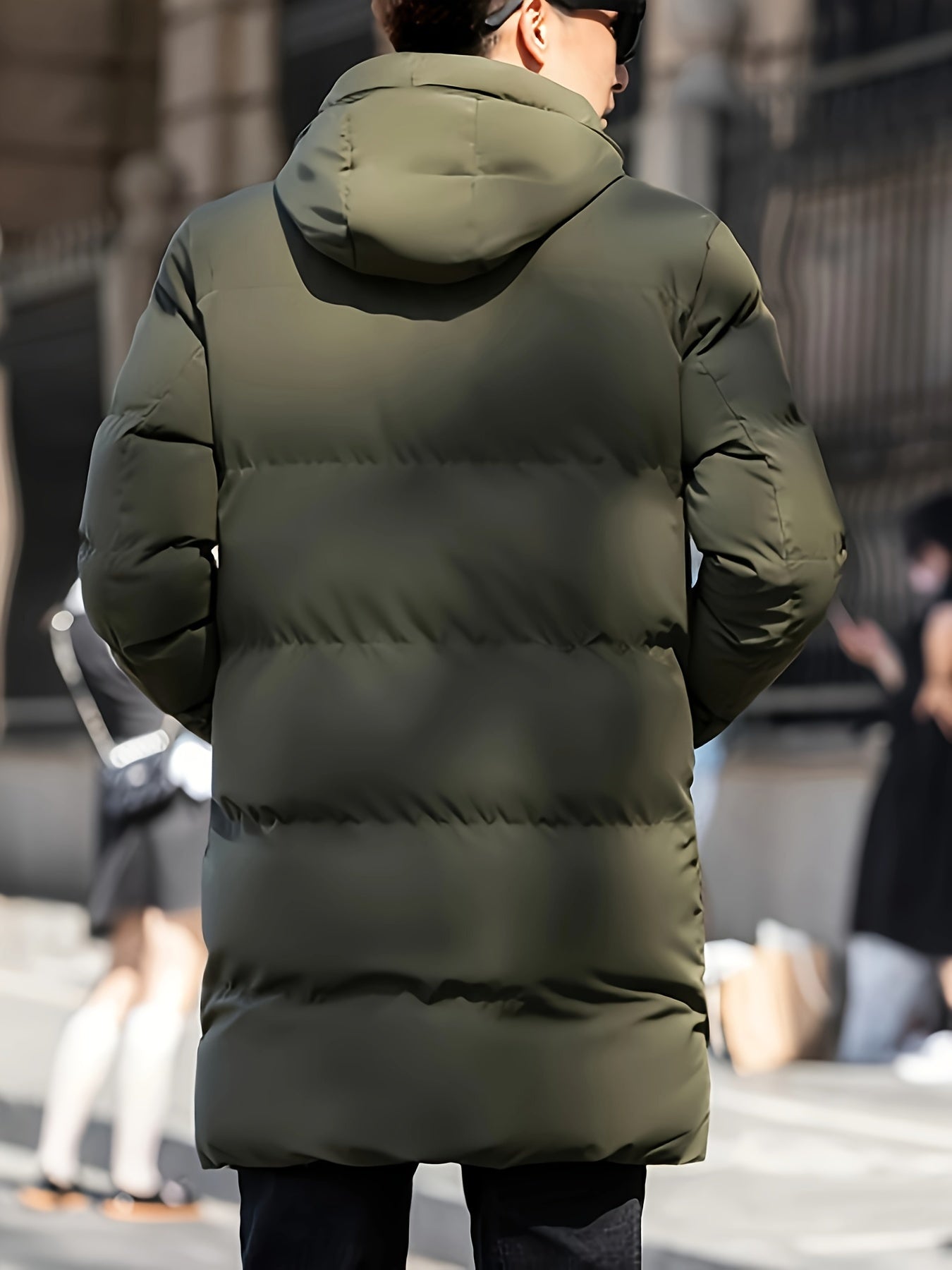 Lässiger langer Steppmantel mit Kapuze für Herren | Ideal für den Winter