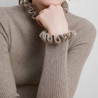 Alva - Stilvoller Damenpullover mit Rollkragen in Braun