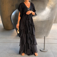 Riza - Elegant geschnittenes Plisseekleid in Schwarz