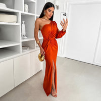 Fely - Schimmerndes One-Shoulder-Kleid in Orange