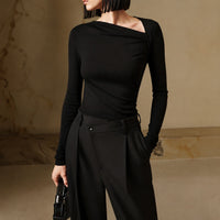 Selina - Figurbetontes Langarmshirt mit Struktur in Schwarz