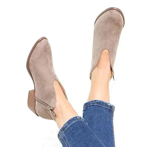 Delma | Maßgeschneidertes und elegantes Sommerkleidungsstück
