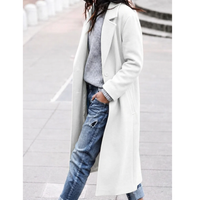 Alma | Klassischer Trenchcoat mit Knopfleiste in Weiß