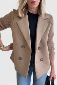 Emma | Damen Blazer mit Strickärmeln und Knöpfen in Braun