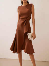 Beatrice | Drapiertes Asymmetrisches Midikleid in Kaffee