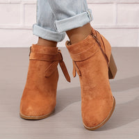 Heloise | Damen Stiefeletten mit Blockabsatz und Rückenschleifendetail in Orange