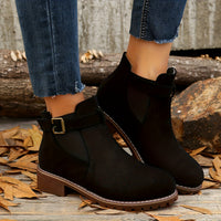 Nerida | Damen Chelsea-Stiefeletten mit Blockabsatz und Schnallenriemen in Schwarz