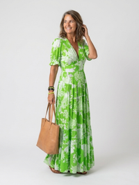 Brunhilde | Damen V-Ausschnitt Blumen Maxi Kleid in Grün