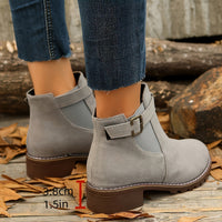 Brynn | Damen Stiefelette mit Blockabsatz und Schnallenriemen in Silbergrau