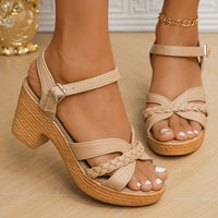 Gwendolyn | Damen Riemchensandalen Geflochtene Details in Kamel