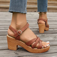 Gwendolyn | Damen Riemchensandalen Geflochtene Details in Brown
