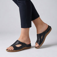 Elisabeth | Damen Bequeme Sandalen Flache Mule-Sandale mit Cut-Out-Detail in Schwarz