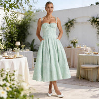 Johanna | Damen Cocktailkleid mit Rüschenoberteil ausgestelltem Jacquard-Rock in Mintgrün